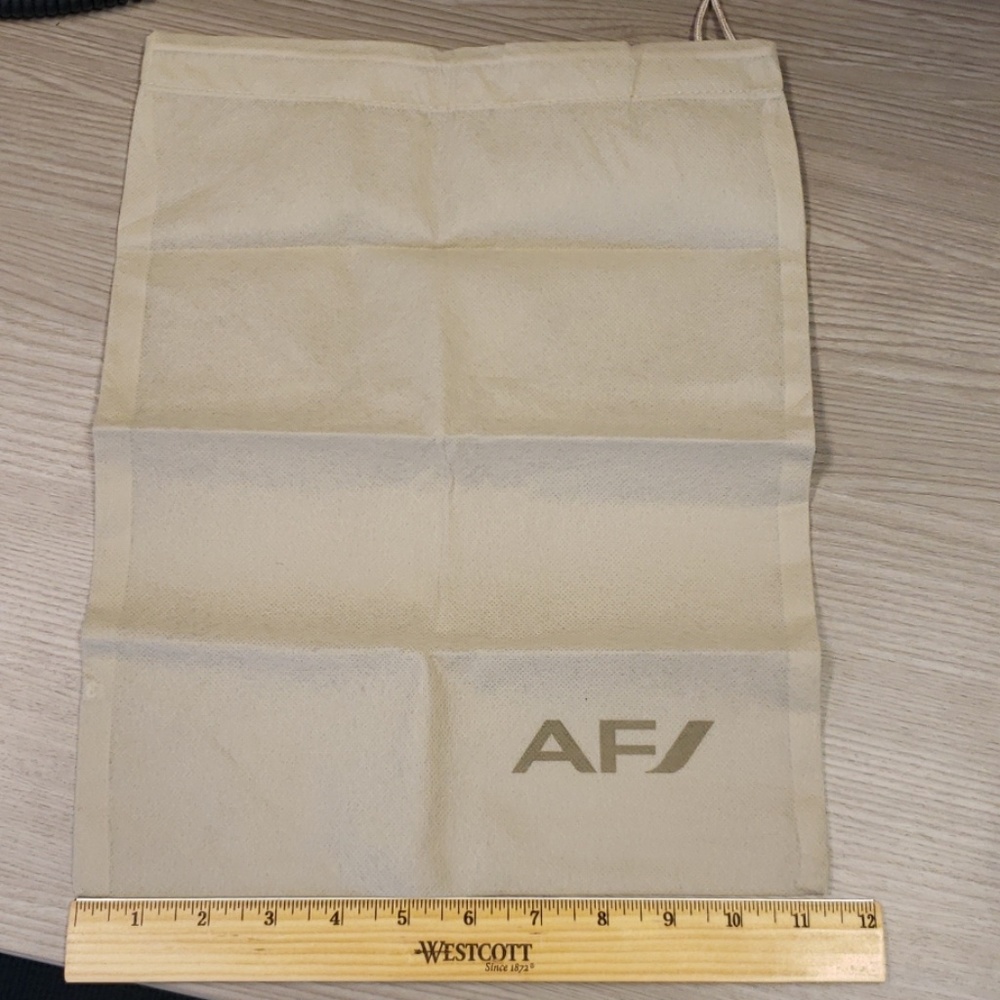 NWOT - Air France dust cover / bag